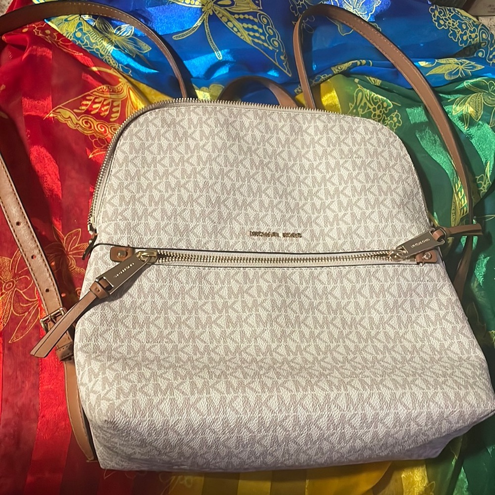 White and brown MK backpack Signature Rhea